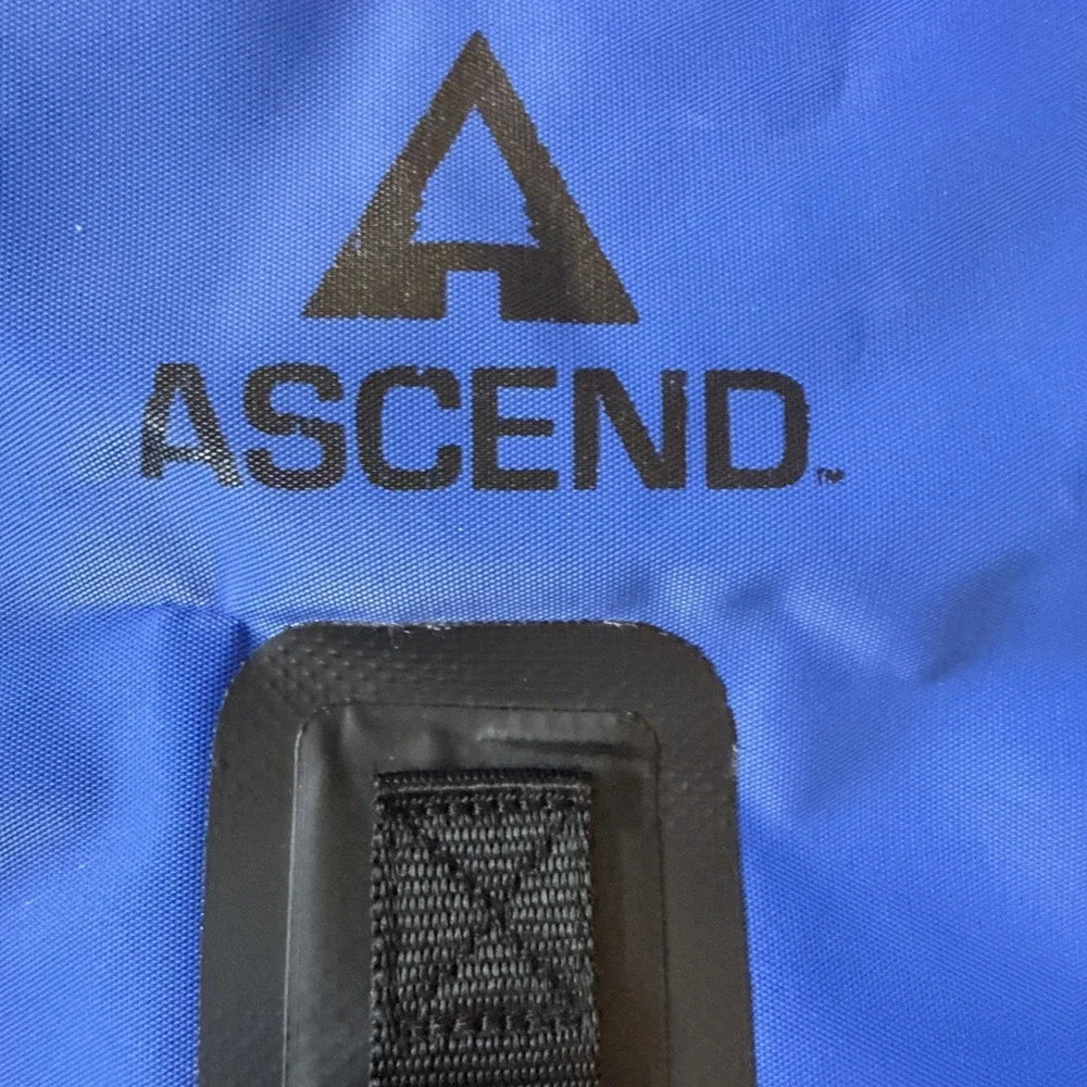 ASCEND Mountaineering Torrent Waterproof‎ Drybag 30L Blue